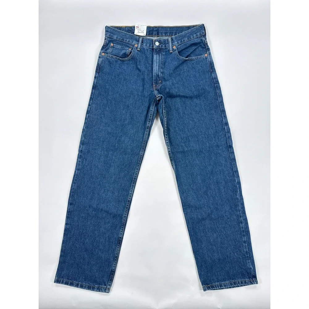 Levis excellent still